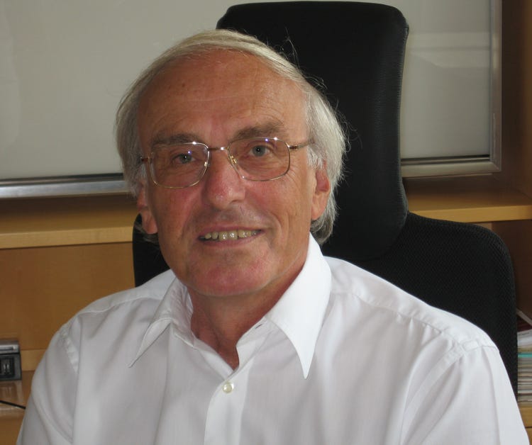 Dr. Bertold Schwartz